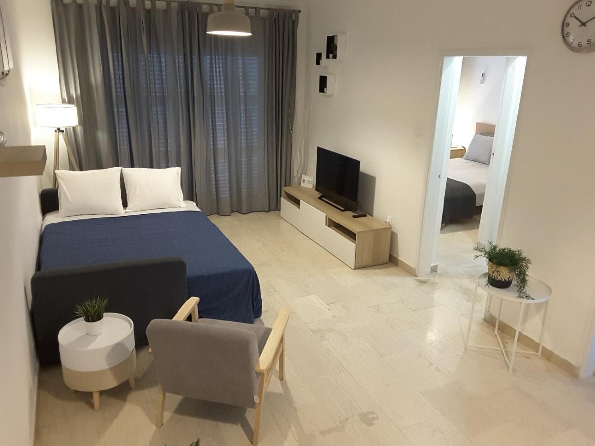 Blue Coast Semeli By The Sea Apartment Paphos Exterior photo